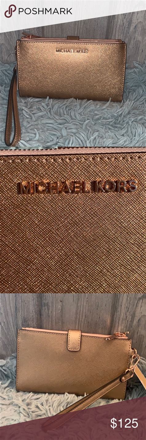 michael kors wristlet rose gold|michael kors wristlet wallet black.